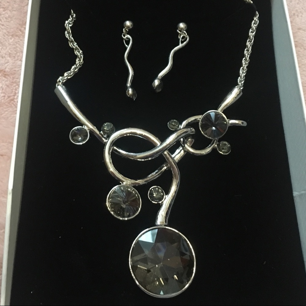 Grey crystal abstract statement necklace